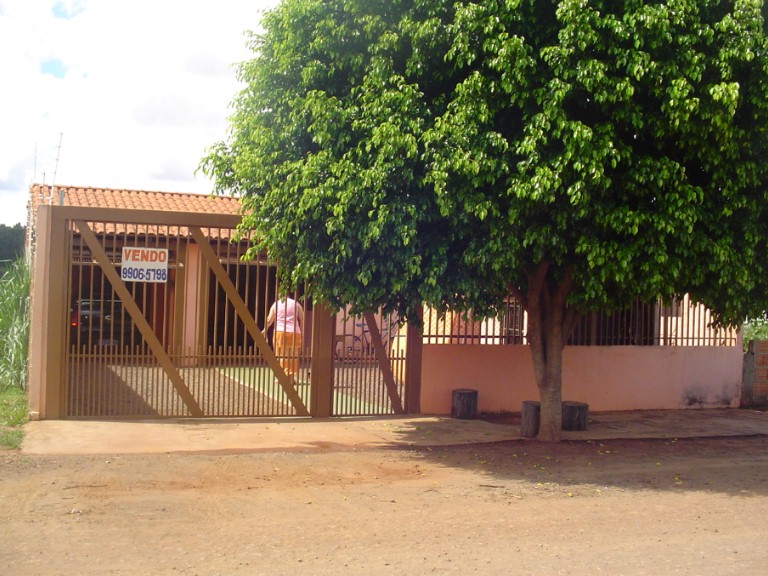 Vendo Casa e Canil 