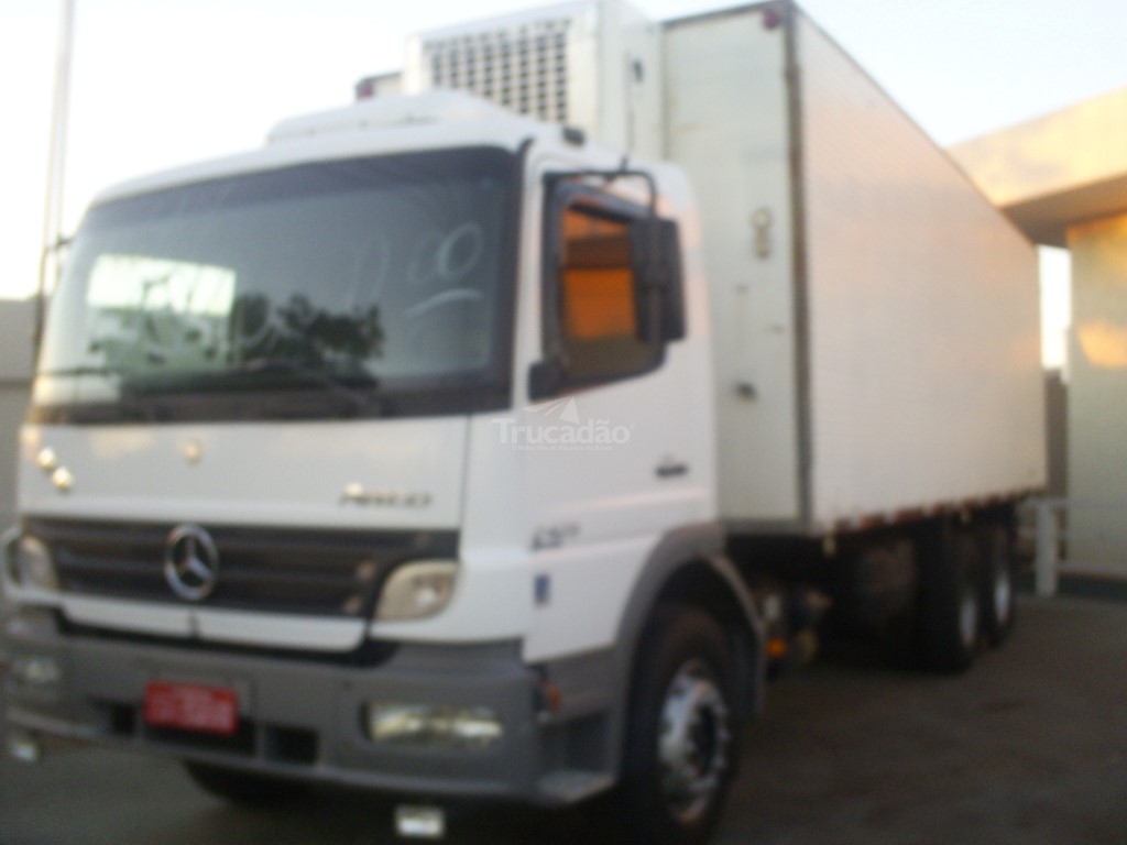 MB2425 Mercedes Benz - 06/06 