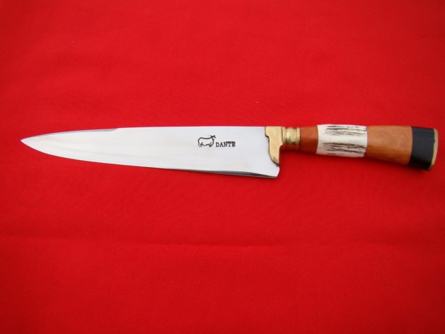 F 8-1 Faca com 8" em aço cirúrgico