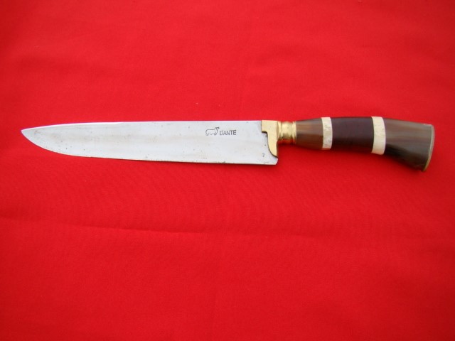 FA 9-11 Faca forjada em Aço Carbono